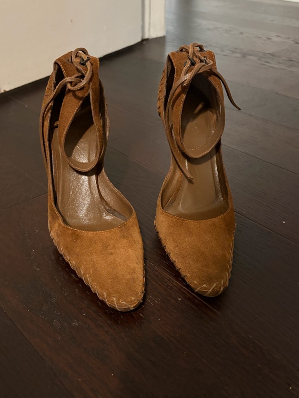 Gucci Brown Suede Pointed-Toe Lace-Up Stiletto Pumps - Picture 2 of 8